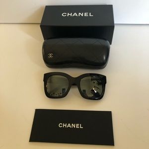CHANEL sunglasses